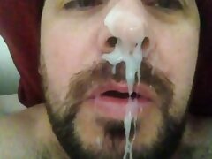 Si sedette sul dildo con la sua figa trans video porno gratis bagnata